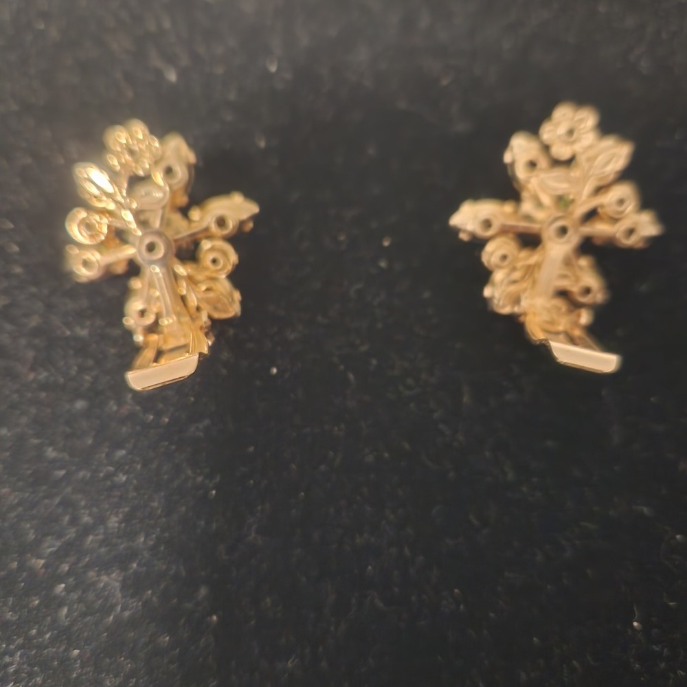 Sparkling Green Rhinestone Flower Clip On Earrings‎ Gold Tone Vintage - Picture 7 of 12